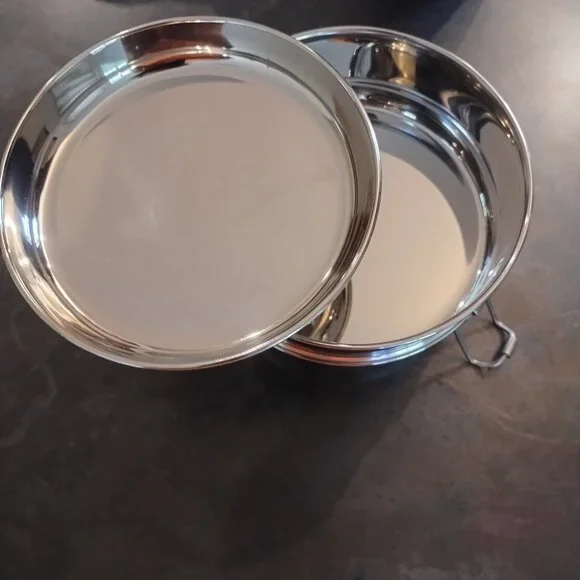 Clean Planetware 2 layer stainless steel lunch box. NWT - Picture 2 of 4